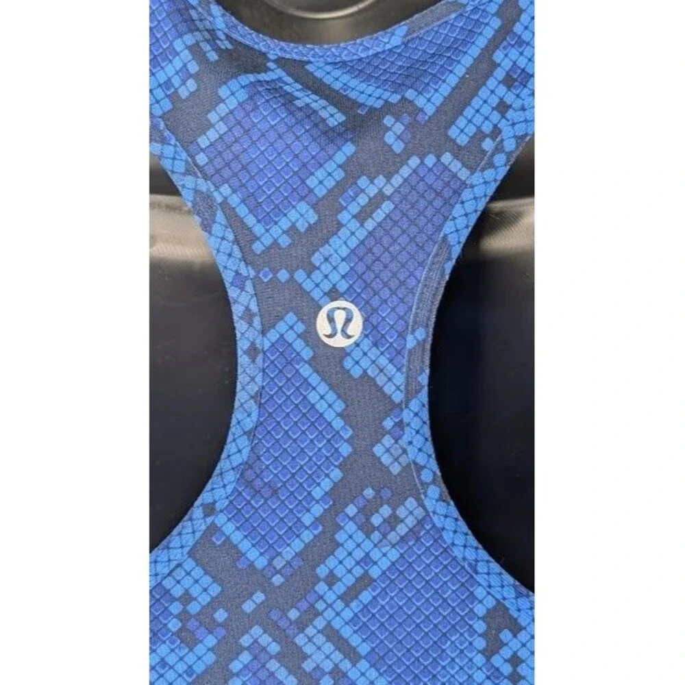 Lululemon Cool Racerback Snake Print Tank Top Blue/Black  Tank Top Sz 4/6?